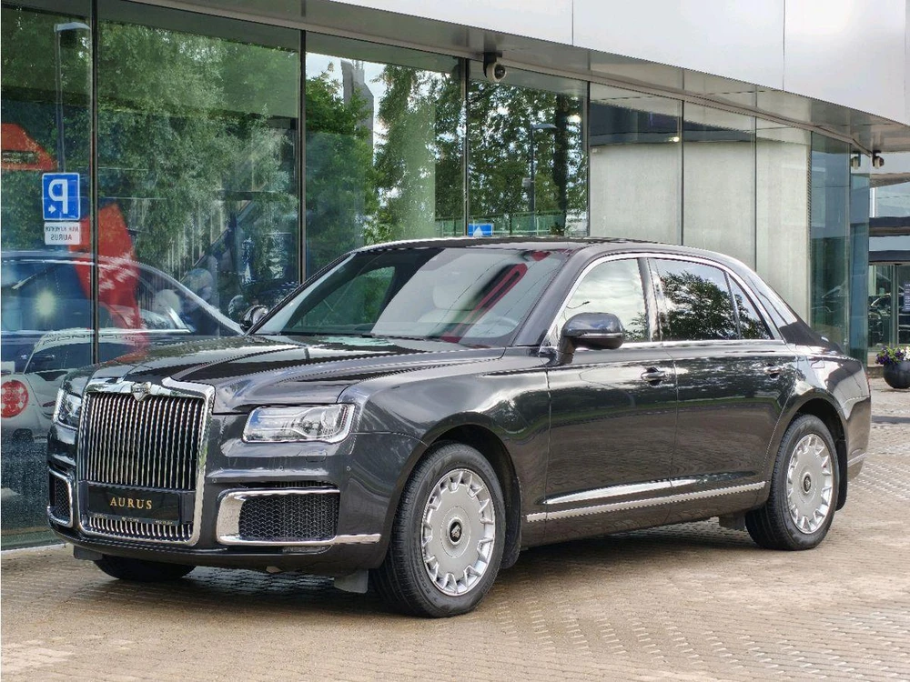 Senat Individual 4.4hyb AT 4WD (598 л.с.)